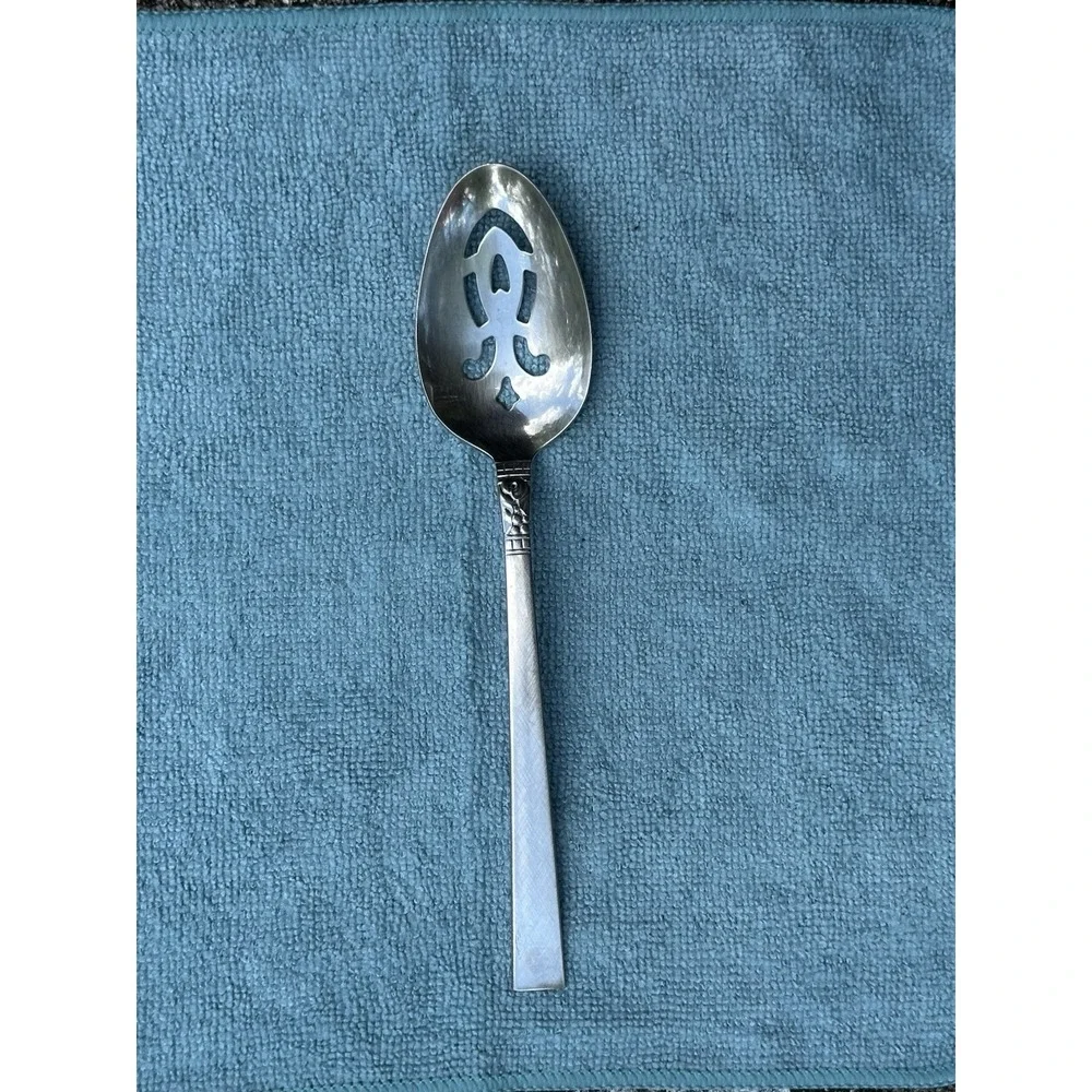 Oneida LTD Brookwood Pierced Serving Spoon Stainless Slotted Vegetable Spoon
